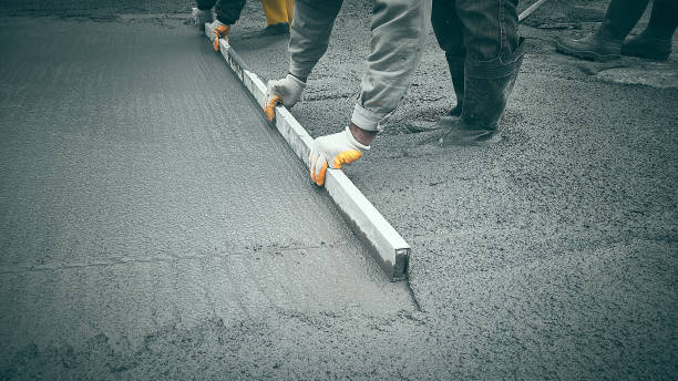 Best Concrete Driveway Installation  in Akwesasne, NY